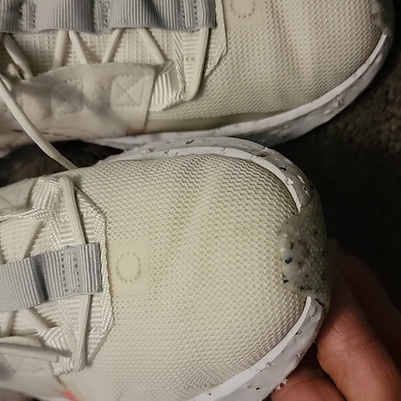 Shoes - Picture 2 of 8